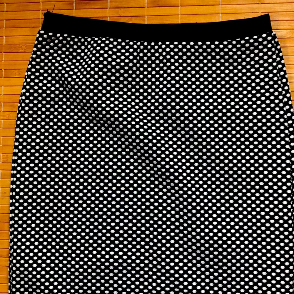Polka dot pencil skirt